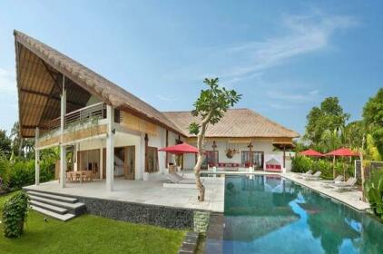 Beachfront Luxury Hideaway North Bali