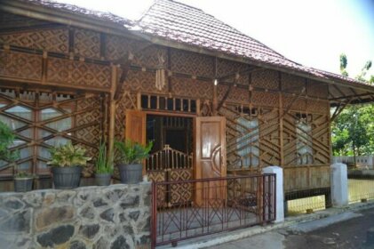 Guest House Riung Bambu