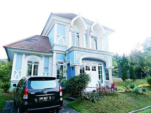  Photo 2