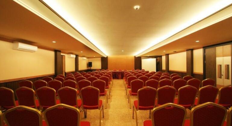 Dafam Hotel Cilacap - Photo5