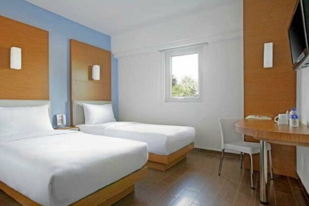 Amaris Hotel Cirebon - Photo2