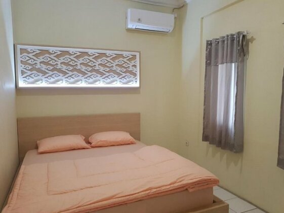 De Hanami Homestay Setrayasa - Photo2