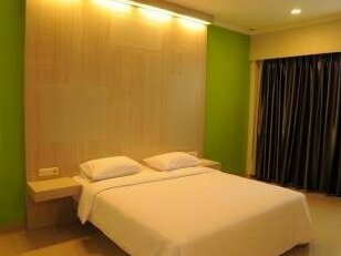 Hotel Dewanti - Photo2