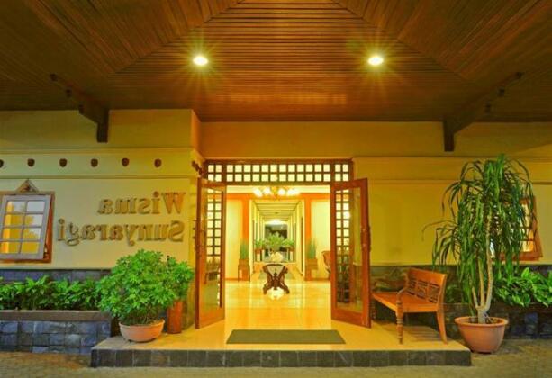 Hotel Wisma Sunyaragi - Photo2