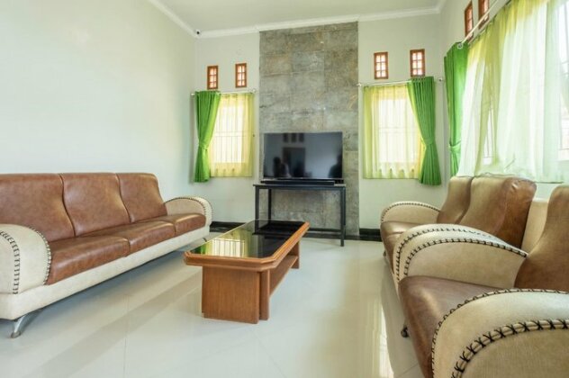 OYO 2072 Wisma Teratai - Photo4
