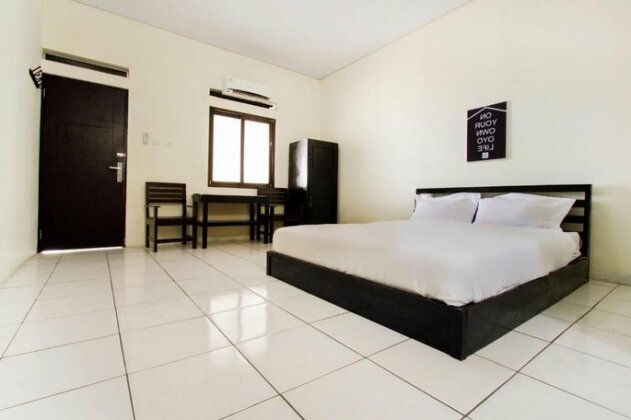 OYO 2887 Kost Palinggihan - Photo2