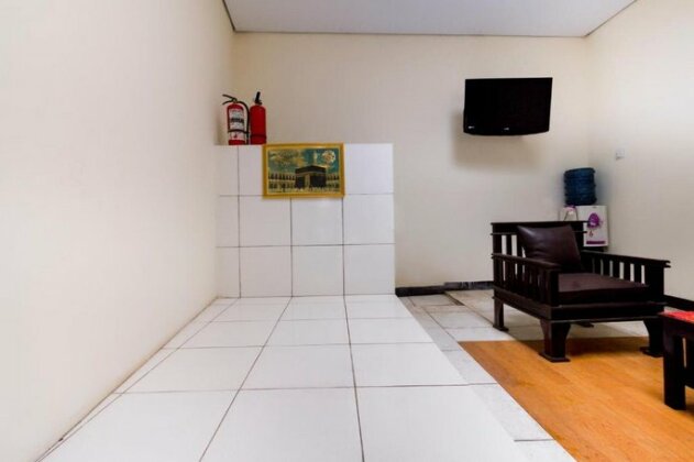 OYO 2887 Kost Palinggihan - Photo3