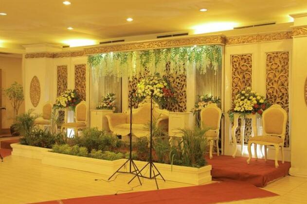 Patra Cirebon Hotel - Photo5