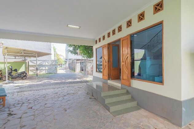 RedDoorz @ Pemuda Street - Photo3