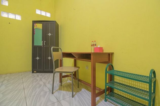 RedDoorz Syariah @ Pembangunan Street - Photo5