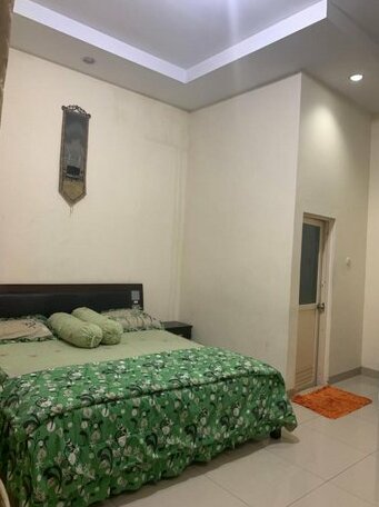 Sukajalanjalan Homestay - Photo2