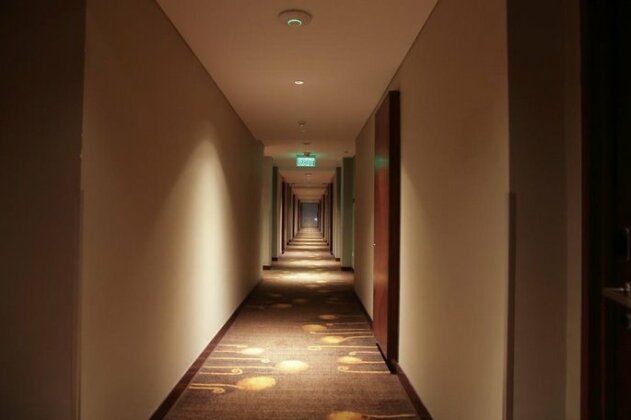 The Luxton Cirebon Hotel and Convention - Photo2