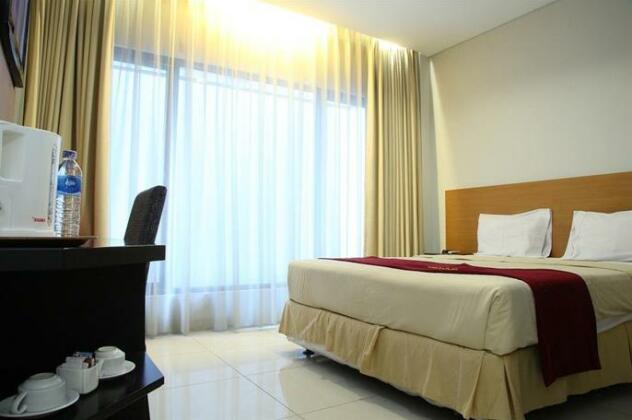 Victory Hotel Cirebon - Photo4
