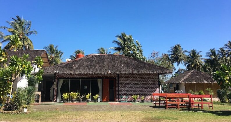 Legon Pari Beach Resort - Photo3