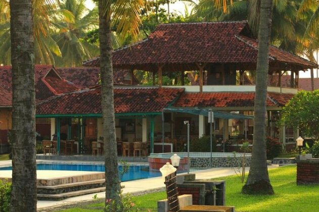 Ocean Queen Resort - Photo4