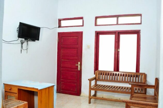 OYO 2471 Swarna Raya - Photo5