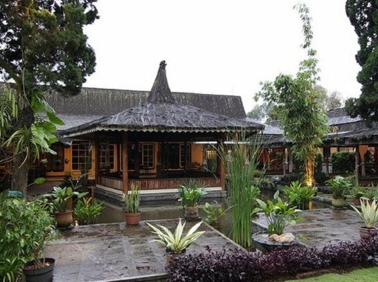 Sindang Reret Hotel and Resto Ciwidey