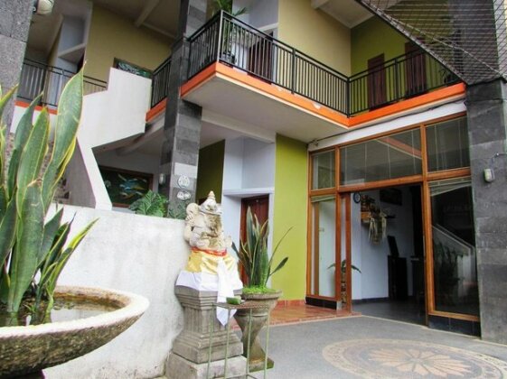 Deseruni Guest House - Photo3