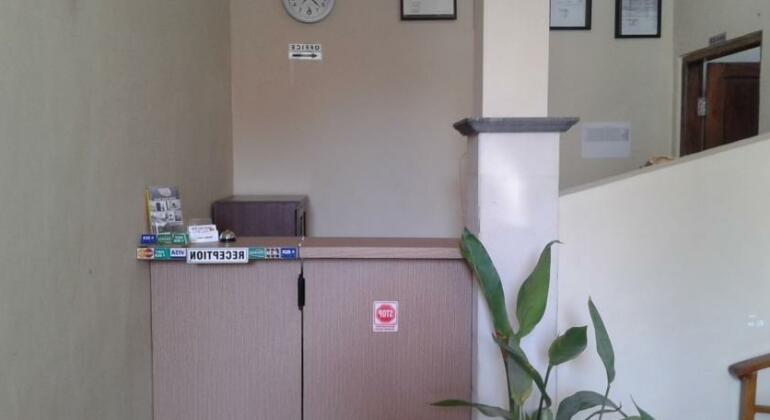 Gendis Hotel and Guest House - Photo2