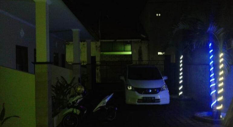 Gendis Hotel and Guest House - Photo3