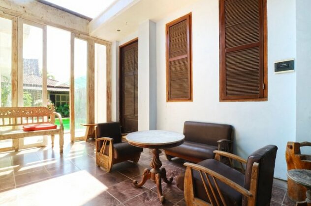 Nira Guest House - Photo3