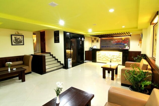Nirmala Hotel & Convention Centre - Photo4