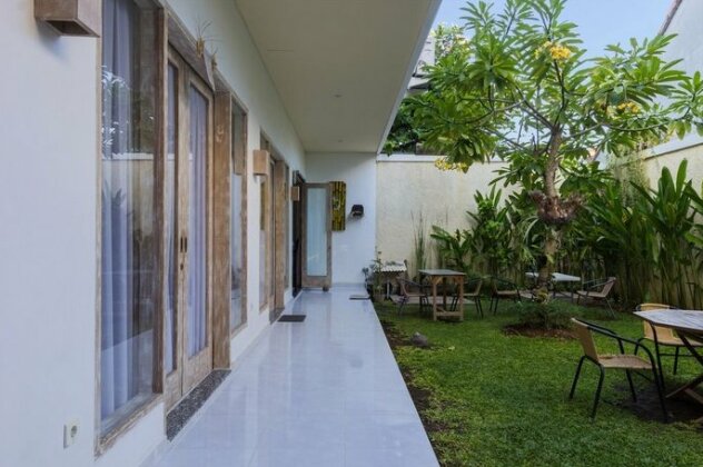 RedDoorz @ Denpasar Sanur 2 - Photo2