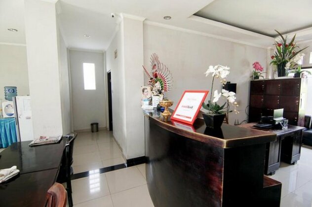 RedDoorz Plus Near Ubung Terminal Denpasar - Photo3