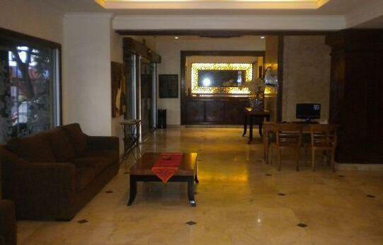 Taman Suci Hotel - Photo4