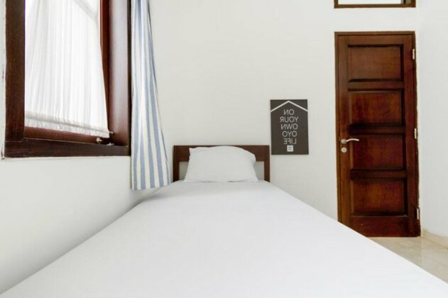OYO 3451 Kost Shavero - Photo4