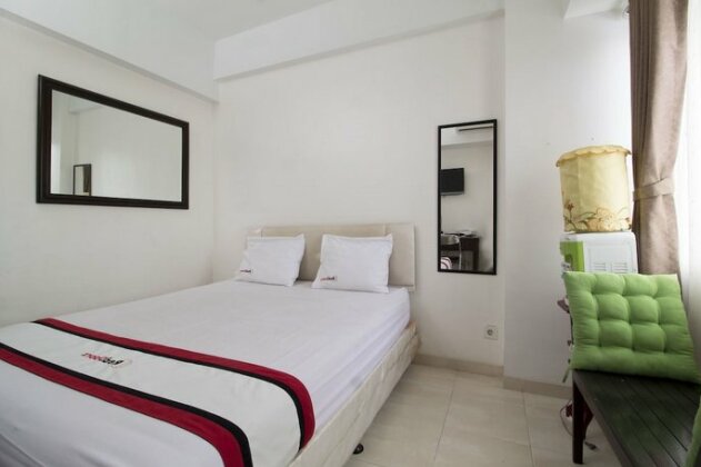RedDoorz Apartment @ Margonda Residence 3 - Photo5
