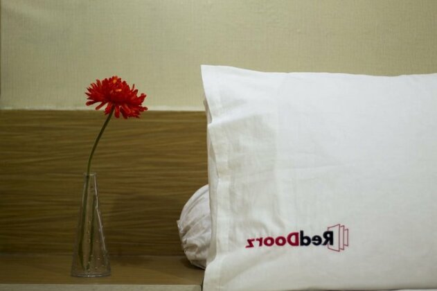 RedDoorz Apartment @ Margonda Residence - Photo3