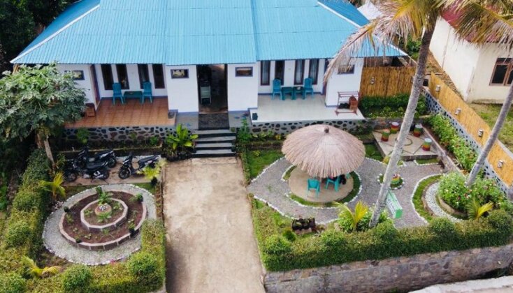 Mahoni Guesthouse - Photo4