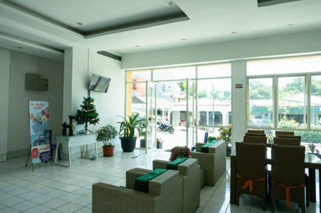 RedDoorz Plus @ Ende City Center - Photo5