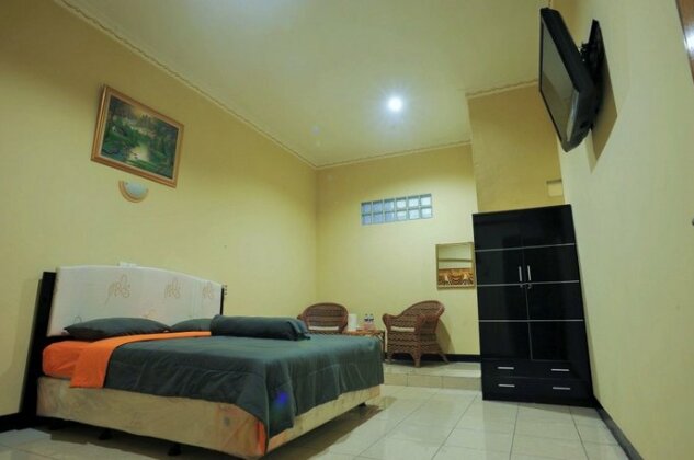 Hotel Ramayana Garut - Photo2