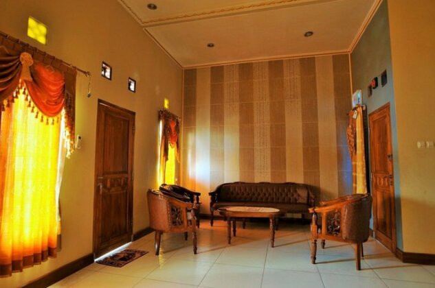 Hotel Ramayana Garut - Photo3