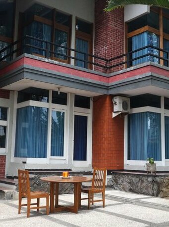 Hotel Tiara Garut - Photo2