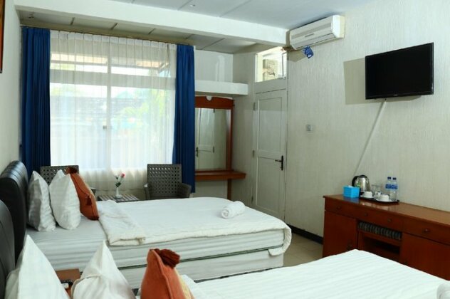 Hotel Tiara Garut - Photo3