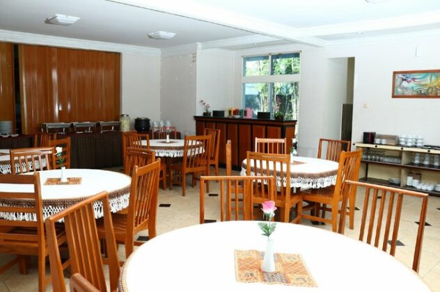 Hotel Tiara Garut - Photo5