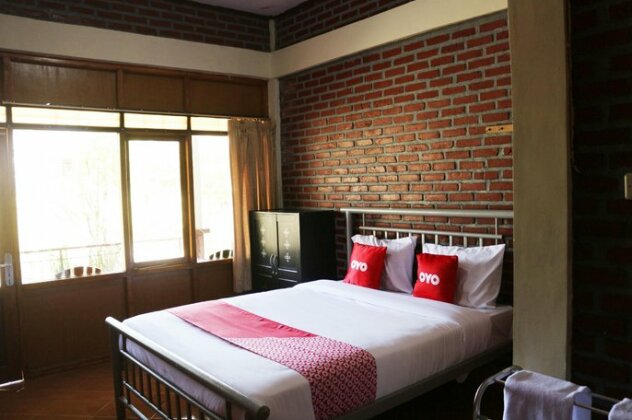 OYO 1722 Villa Ciparay Indah - Photo2
