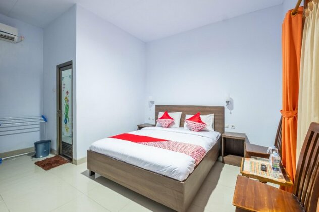 OYO 943 Hotel Azalea Syariah - Photo2