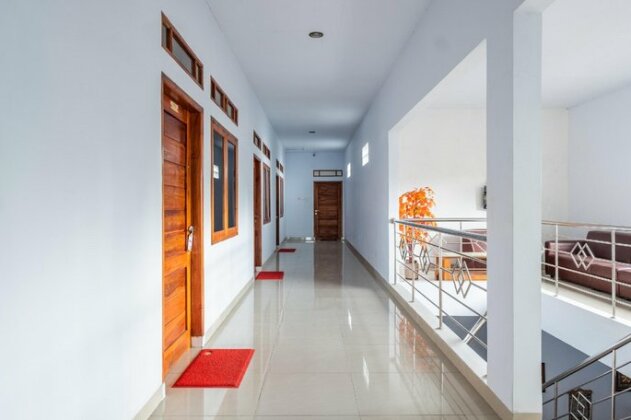 OYO 943 Hotel Azalea Syariah - Photo5