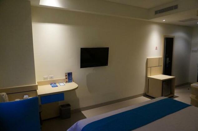 Hotel Brothers Grogol - Photo3