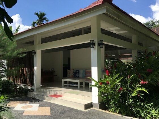 Pondok Anggrek Putih