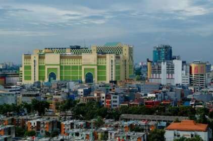 1 Br Cosmo Mansion W/ Direct Access To Thamrin City Mall By Travelio