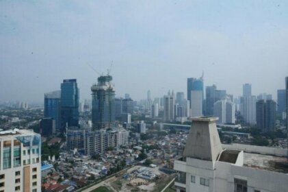1br Apartment With City View @ Cosmo Mansion By Travelio