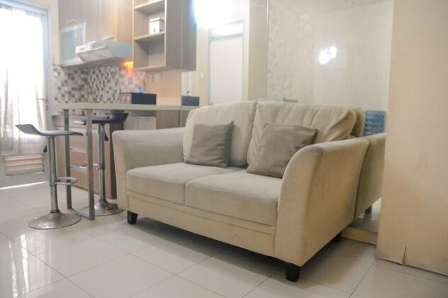 2br Grand Emerald Apartment By Travelio - Photo3