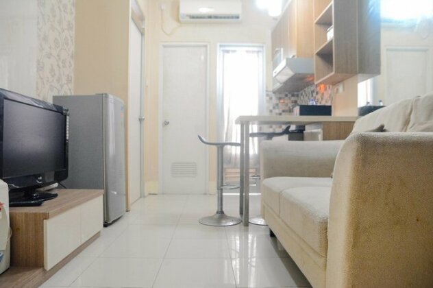 2br Grand Emerald Apartment By Travelio - Photo5