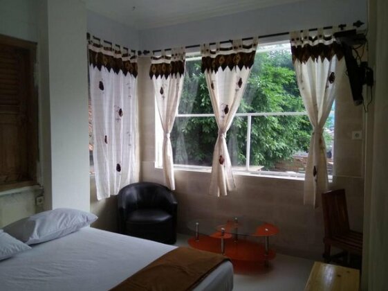 7 Heavens - Photo2