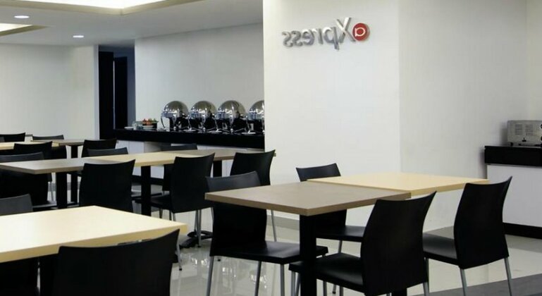 Amaris Hotel Thamrin City - Photo2